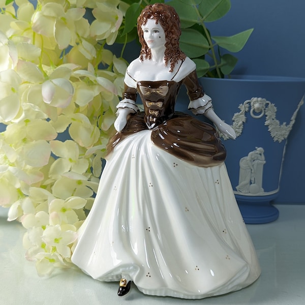 Vintage COALPORT Figurine of Lady , Literary Heroines , Moll