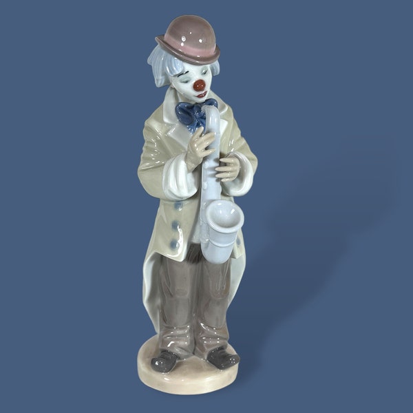 Lladro 5471 SAD SAX Clown Figurine (damaged)