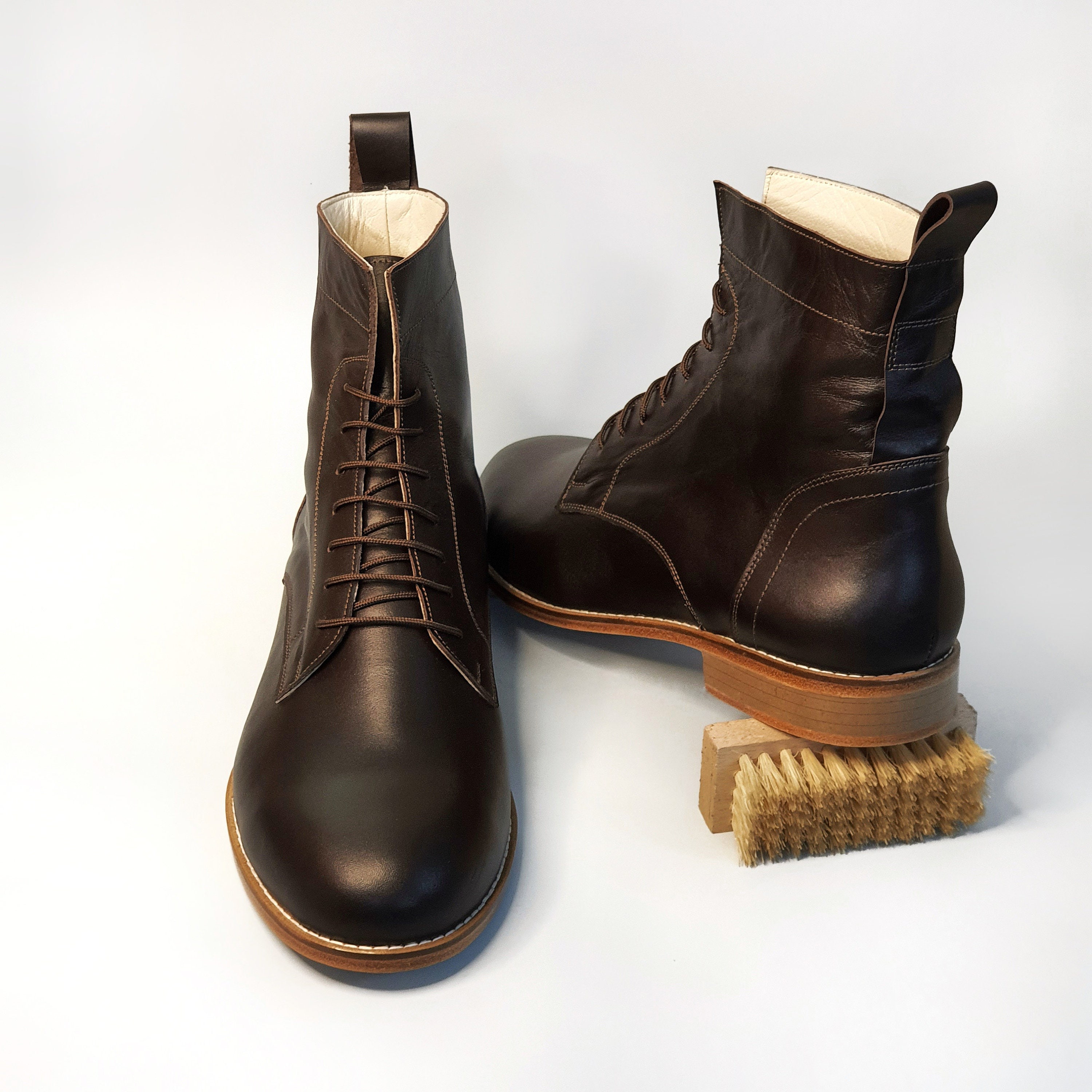 Laced up qcm new arrivals