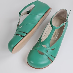 Barefoot Spring in Apple Green Leather | Women Swing Dance Shoes | Vintage Shoes | Customized | Harlem Shoes