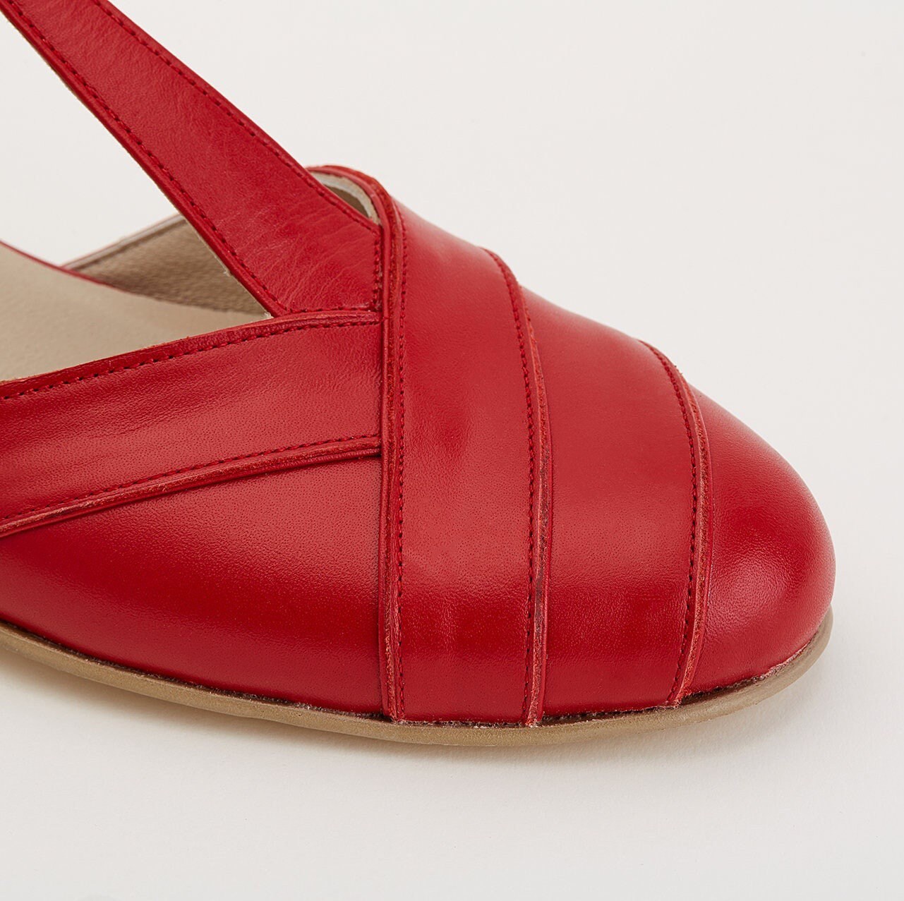 Red shop swing shoes