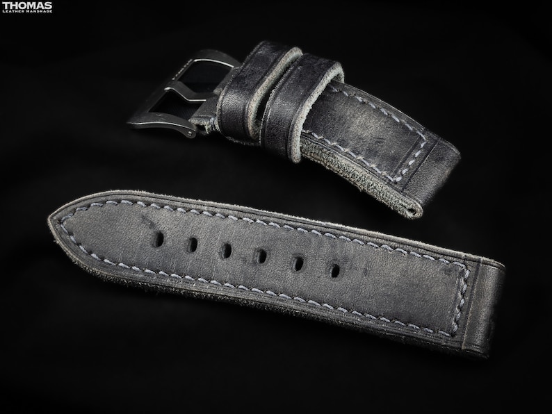 MH08 TORPEDO Handcrafted and Custom Made, Soft and Supple, Thick Full-Grain Triple-Fold Leather Watch Strap zdjęcie 1