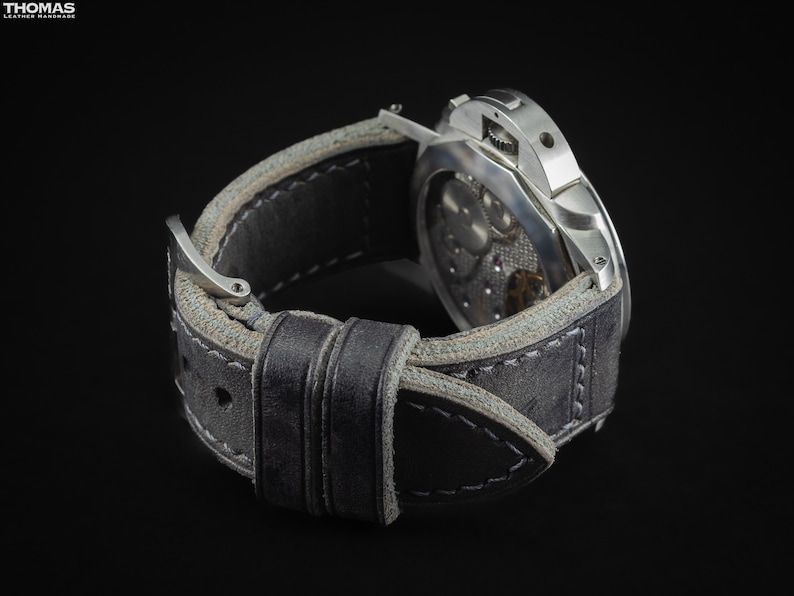 MH08 TORPEDO Handcrafted and Custom Made, Soft and Supple, Thick Full-Grain Triple-Fold Leather Watch Strap zdjęcie 7