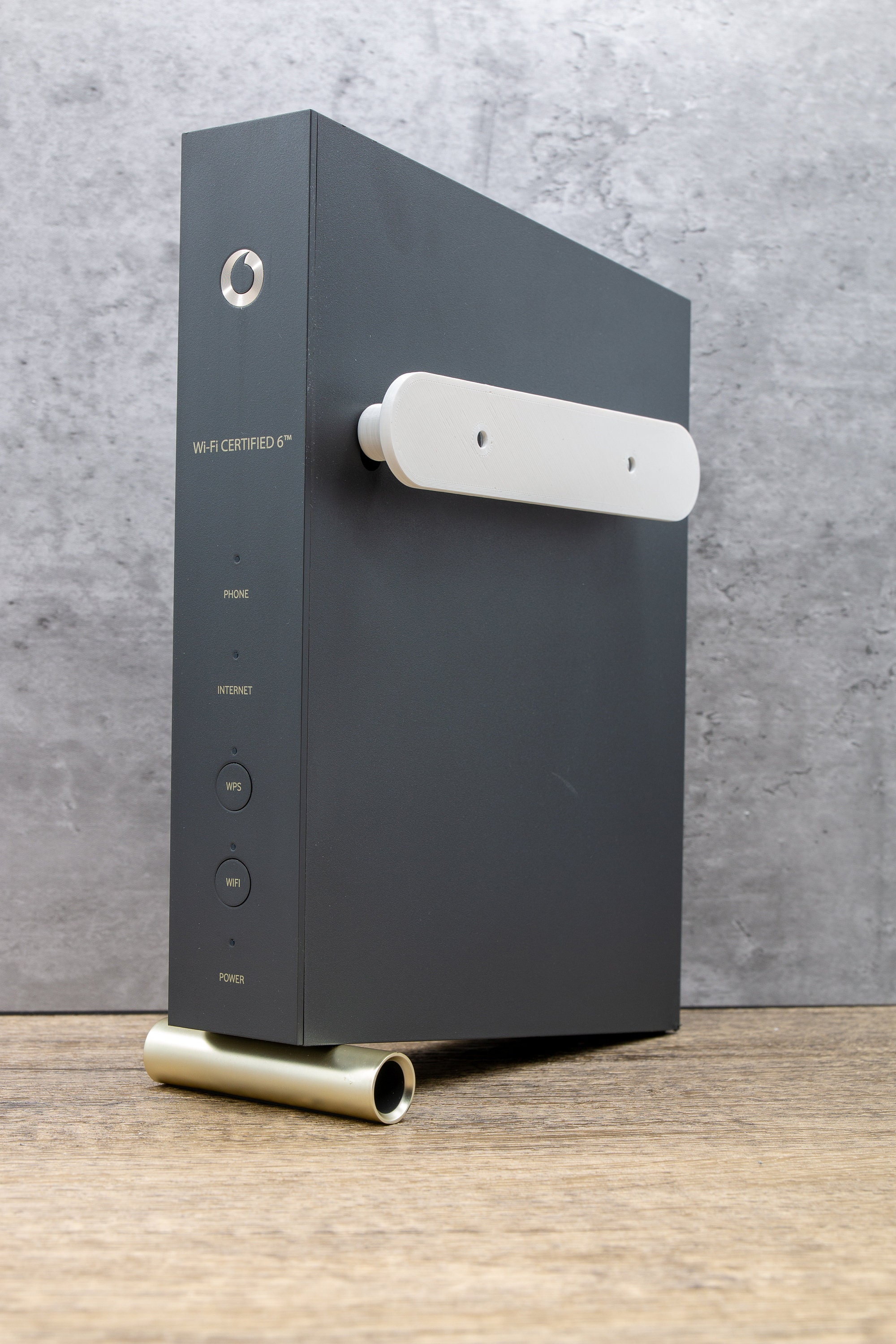 Vodafone Station wall mount – space-saving and tidy