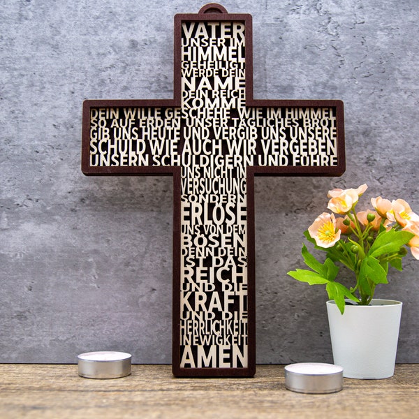 Padre nuestro que estás en los cielos - Una oración que todo el mundo conoce, y ahora también disponible como cruz decorativa