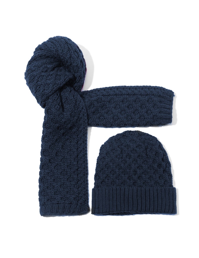 Merino Wool Cable Knit Hat and Scarf in NAVY image 1