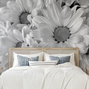 Carta da parati fotografica con fiori di margherita in bianco e nero, decorazione floreale vintage da parete • Stacca e incolla *autoadesivo* o materiali vinilici non incollati •