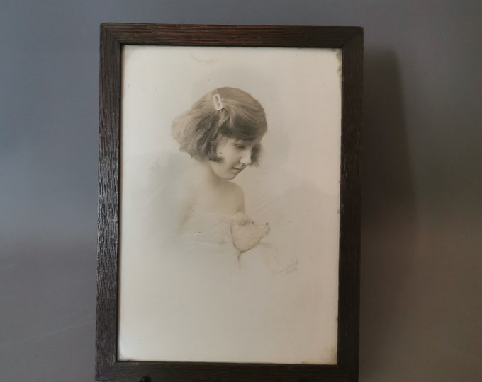 Vintage sepia photograph, young girl portrait