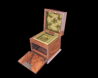 Antique English, Victorian walnut jewellery box