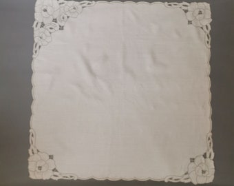 Large vintage cotton Tablecloth, c. 1950's.