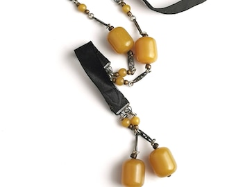 Collana Antique Art Deco Sautoir, seta nera e perline