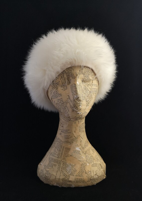 Vintage fluffy fur hat, cream, 1960's