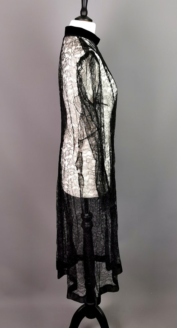 Vintage 1930's Black lace jacket, evening coat - image 10