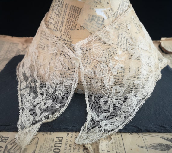 Victorian lace collar, 19th century, Brussels Appl