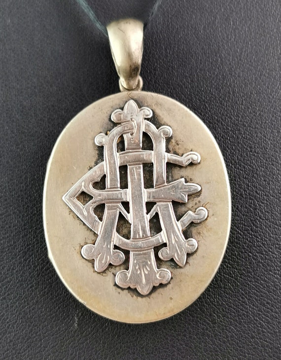 Antique Victorian AEI locket, silver plated - image 1