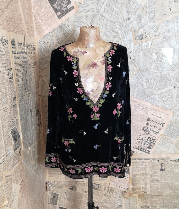 Vintage 1920s velvet tunic top, embroidered, Art D