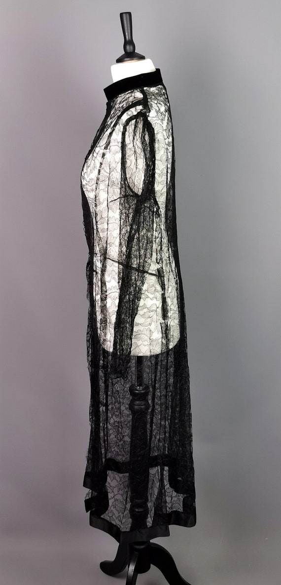 Vintage 1930's Black lace jacket, evening coat - image 9