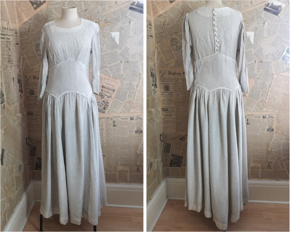 Vintage 1930s button back dress, embroidered