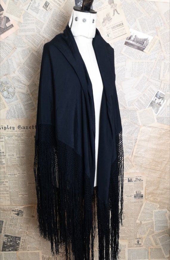 Vintage 30s Black silk shawl, Art Deco
