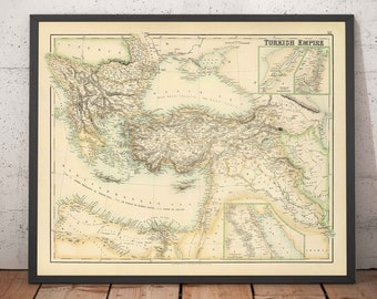 Pode incluir: Um mapa vintage do Império Otomano, impresso em preto e branco com acentos marrons e verdes. O mapa mostra as fronteiras do império, as principais cidades e as características geográficas. O título "Turkish Empire" está impresso no canto superior direito.
