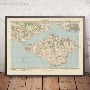 Old Ordnance Survey Map, Sheet 142 - Isle of Wight, 1925: Portsmouth, Newport, Ryde, Cowes, Gosport, Carisbrooke Castle, Needles, Osborne