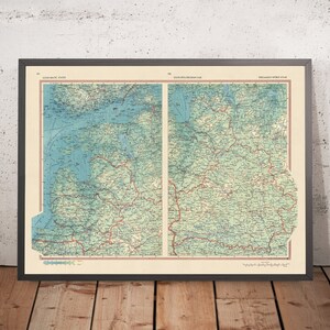 Puede incluir: Un mapa vintage de la URSS y la URSS europea, impreso en papel crema con un esquema de color verde claro y azul. El mapa muestra las fronteras de los países, las principales ciudades y los ríos. El mapa está enmarcado en un marco marrón oscuro.