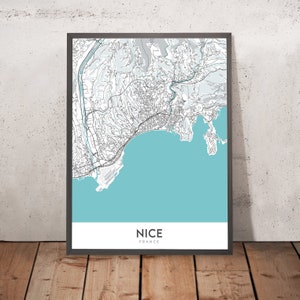 Modern City Map of Nice, France: Old Town, Castle Hill, Promenade des Anglais, Port, Cathedral