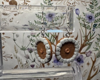 Handmade Polymer Clay Hobbit Door Dangle Earrings I fantasy, hobbits, lots, bookish, book lover, gifts, accessories, unique, cottagecore