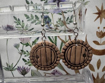 Handmade Simple Hobbit Door Polymer Clay Dangle Earrings I unique, fantasy, fairy core, witchy, aesthetic, gifts, for her, books, fantasy