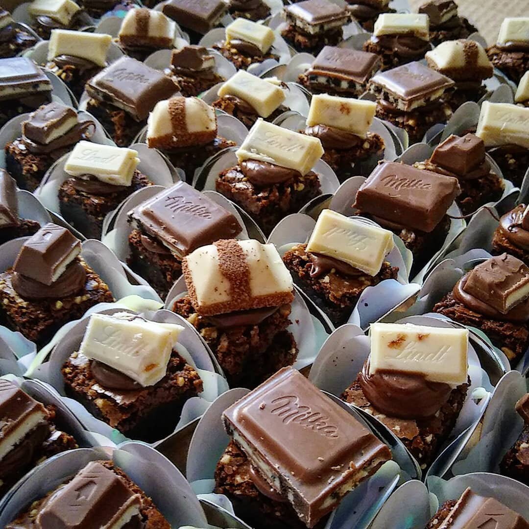 Mini Brownies pour les fêtes, Desserts de fêtes, Desserts au chocolat, Desserts pour baby shower, Dessert d'anniversaire, Dessert, Dessert au chocolat