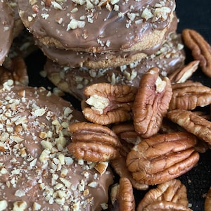 Gourmet Best Seller Cookies  Baked Good Handmade Fresh Delicious Cookies With Pecan and Belgian Chocolate 12 units