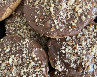 BESTSELLER! Heerlijke koekjes, goed gebakken, gemaakt met Belgische chocolade en pecannoten, zelfgemaakt, handgemaakt vers, dozijn, 12 eenheden, kerstkoekjes
