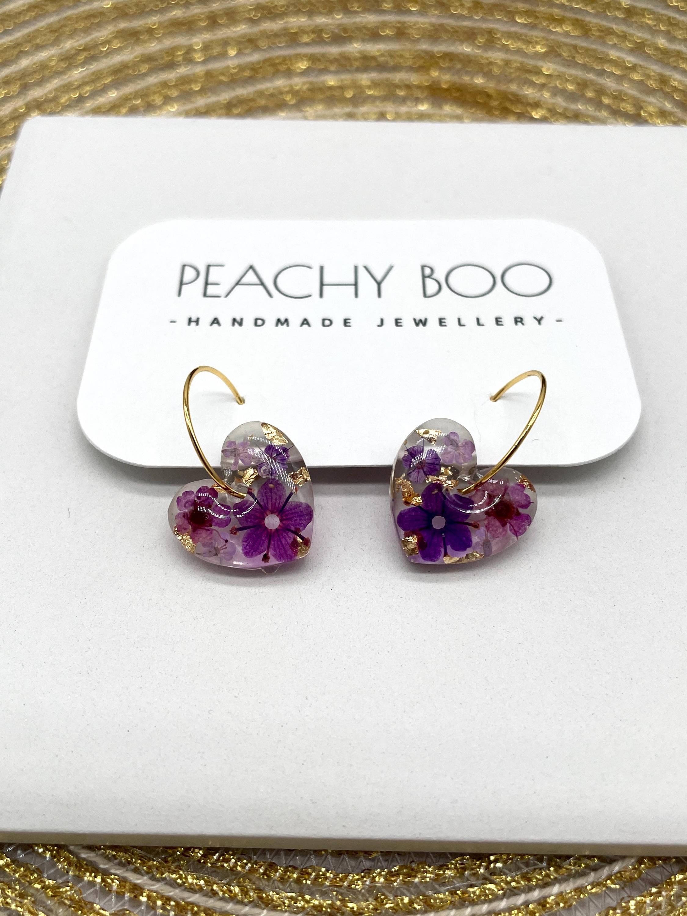 Real Dried Flower and Resin Heart Hoops: Purple.