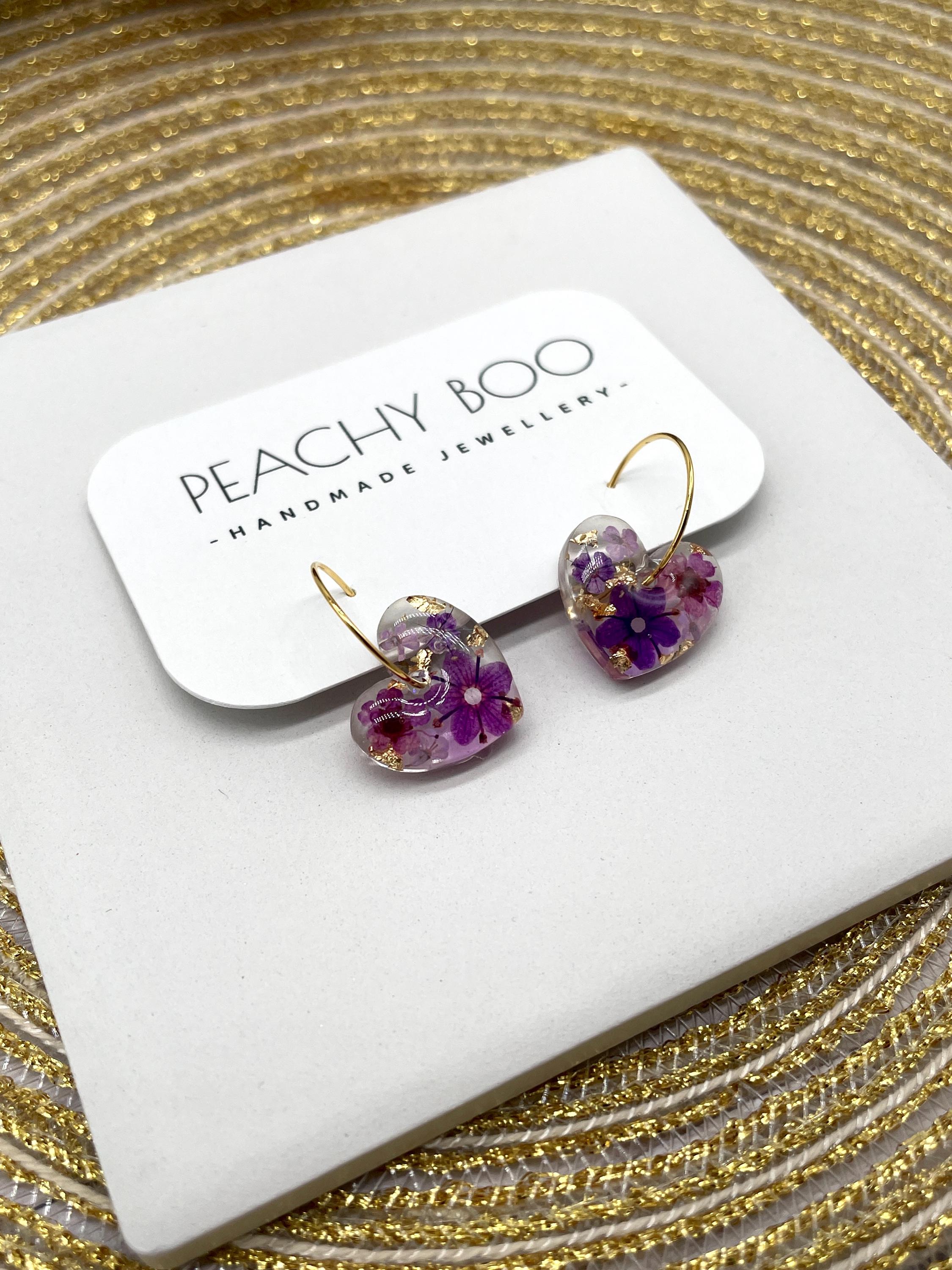 Real Dried Flower and Resin Heart Hoops: Purple. - Thumbnail 3
