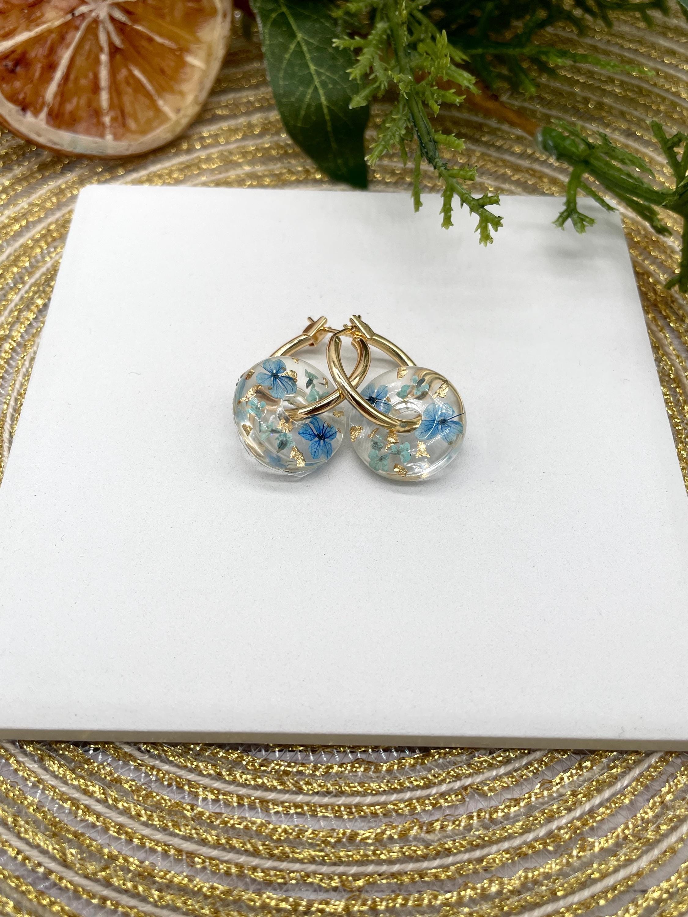Real Dried Flower and Resin Doughnut Hoops in Blue and Gold - Thumbnail 4