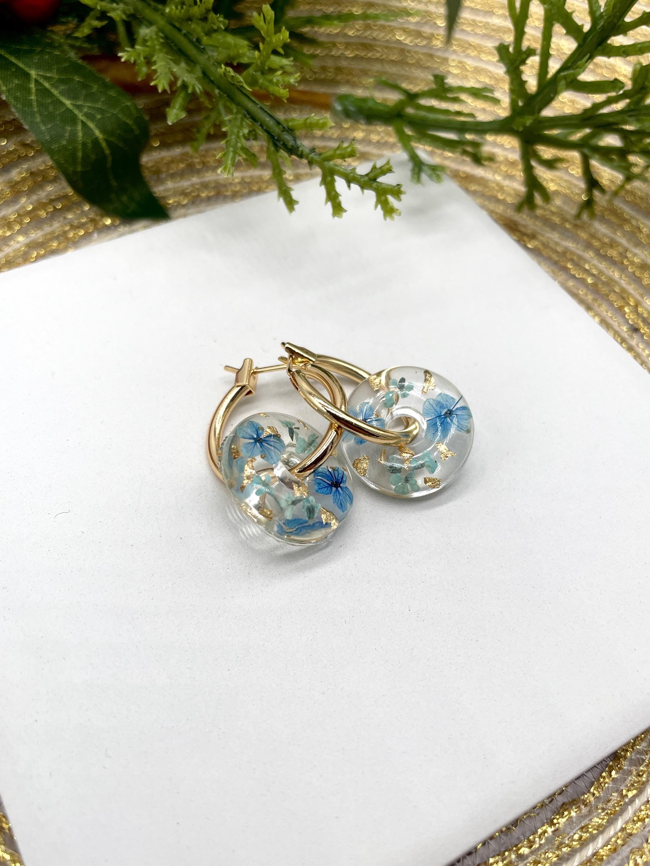 Real Dried Flower and Resin Doughnut Hoops in Blue and Gold - Thumbnail 3