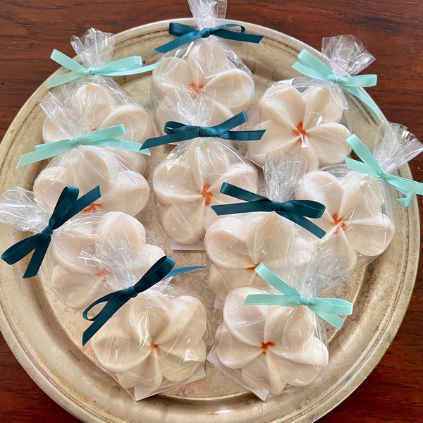 Hawaiian Albino White Plumeria soap | Party favors | Bridal shower favors | Welcome gift | Free personalized tags