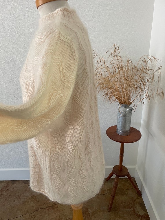 vintage cream sweater / 80s neutral sweater / moh… - image 5