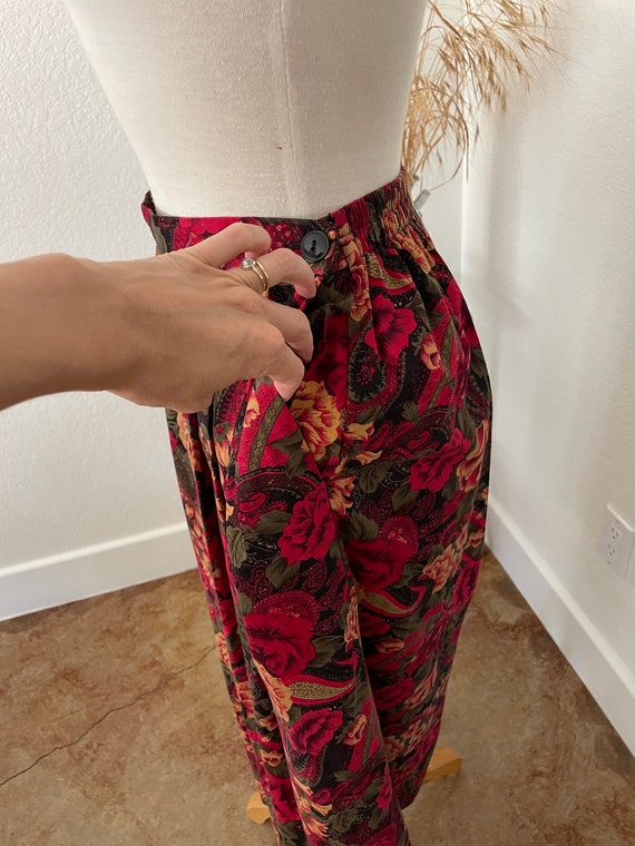 floral vintage skirt / rayon skirt / green & red … - image 6