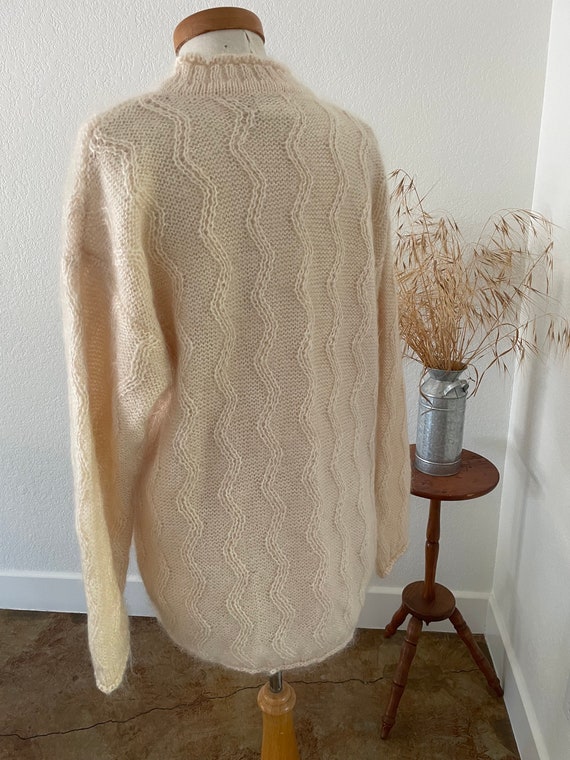 vintage cream sweater / 80s neutral sweater / moh… - image 6