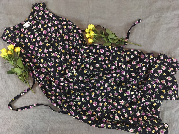 vintage floral dress / purple ditsy print / cottag