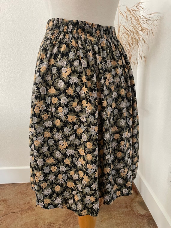 floral vintage skirt / rayon skirt / muted colors… - image 4