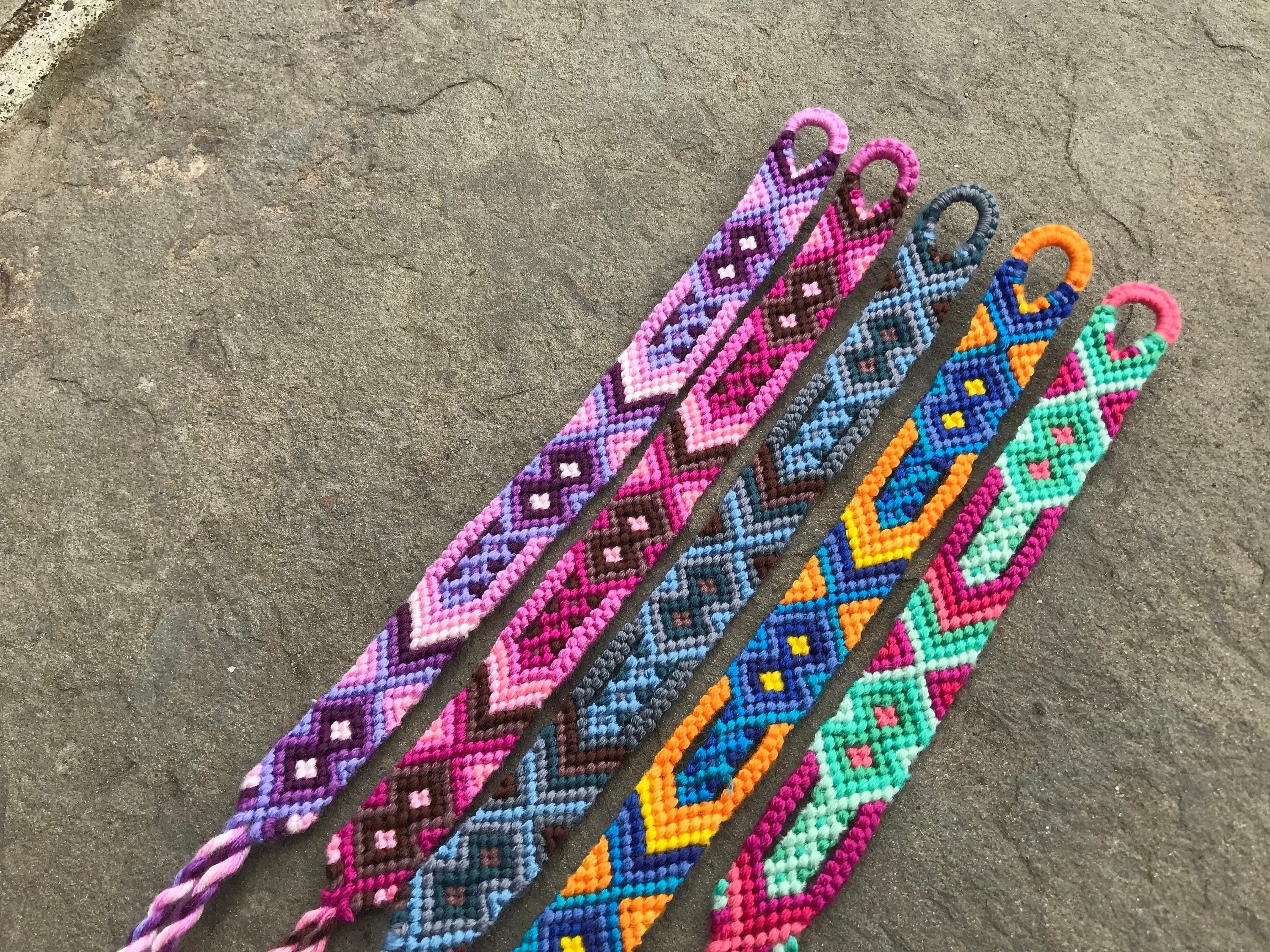 17 Friendship Bracelet Patterns