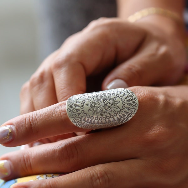 Grande bague longue mandala taille réglable en argent sterling 925 Boho Ethnique Hippie Gypsy Tribal Artisan Indien