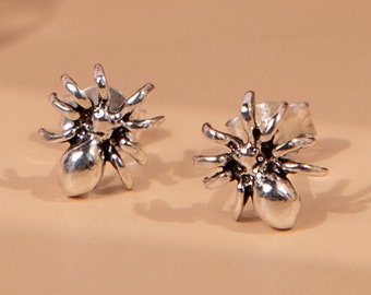 Tarantula Spider 925 Sterling Silver Stud Earrings (AE42)