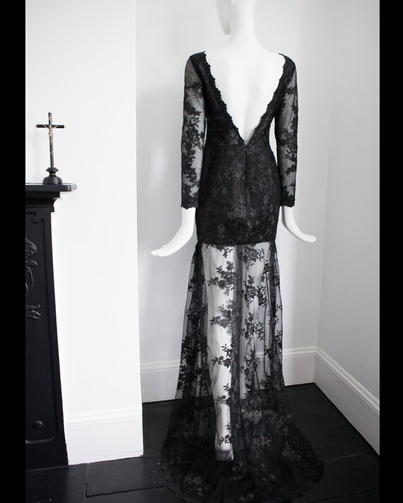 Vintage black lace low back lace train sexy evenin