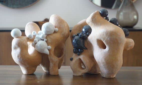 手作りシャモット粘土彫刻：現代アートオブジェ - Etsy 日本