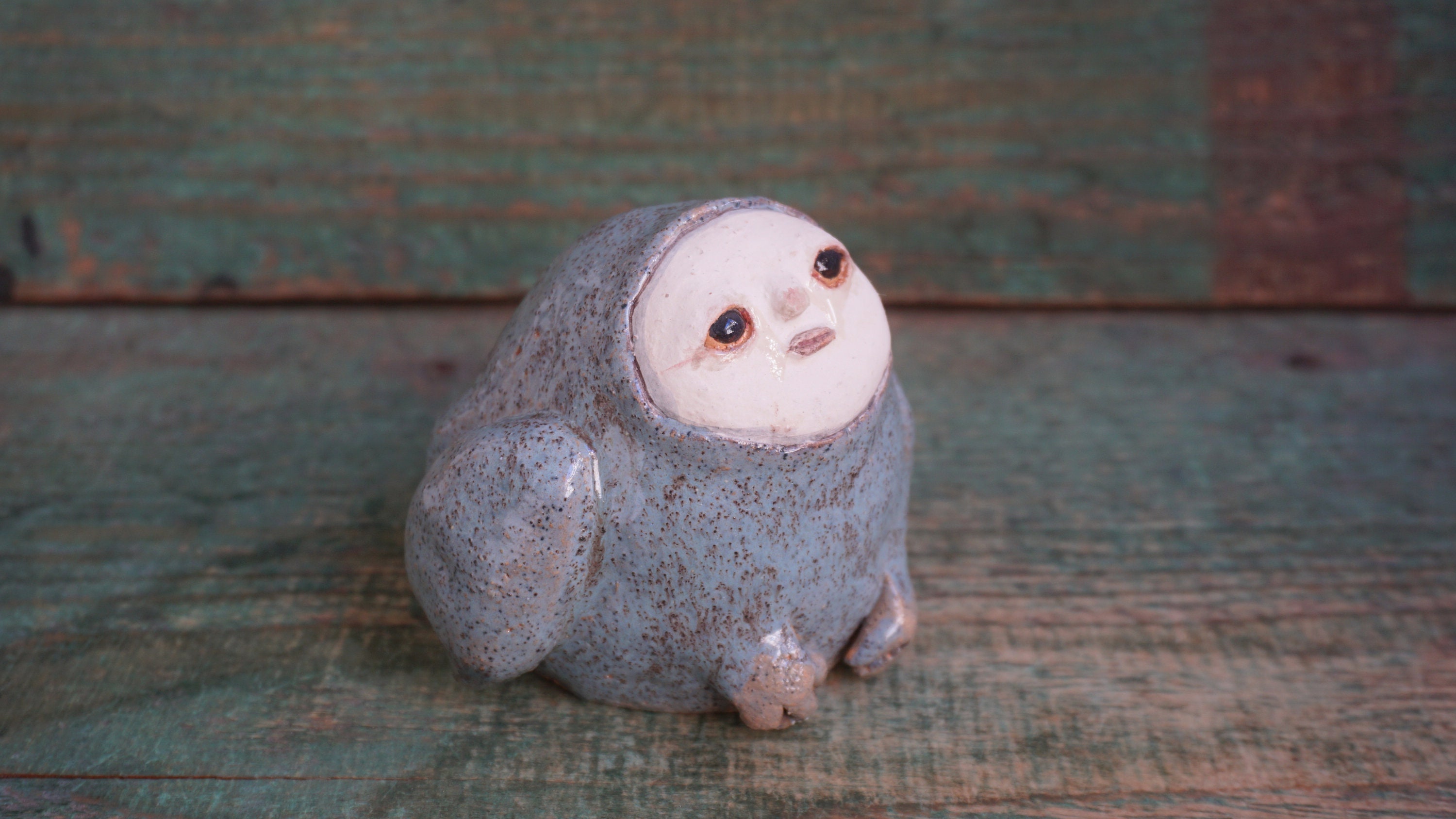 手作り陶器の鳥の置物：奇妙な彫刻アート - Etsy 日本