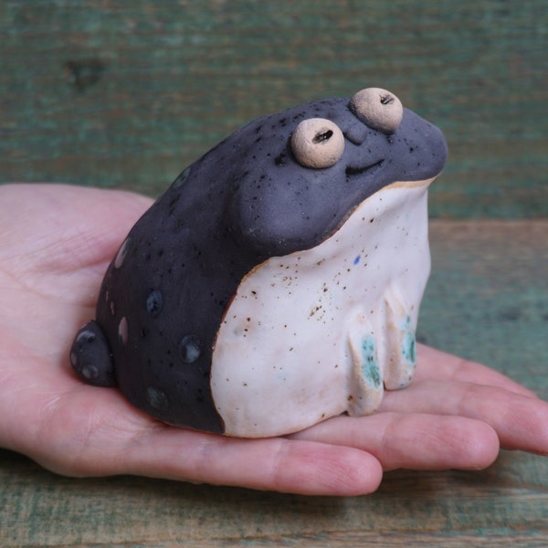 Ceramic Frog Figurine, Ceramic Sculpture Art, Cute Frog Statue, Kawaii Frog, Ceramic Animal