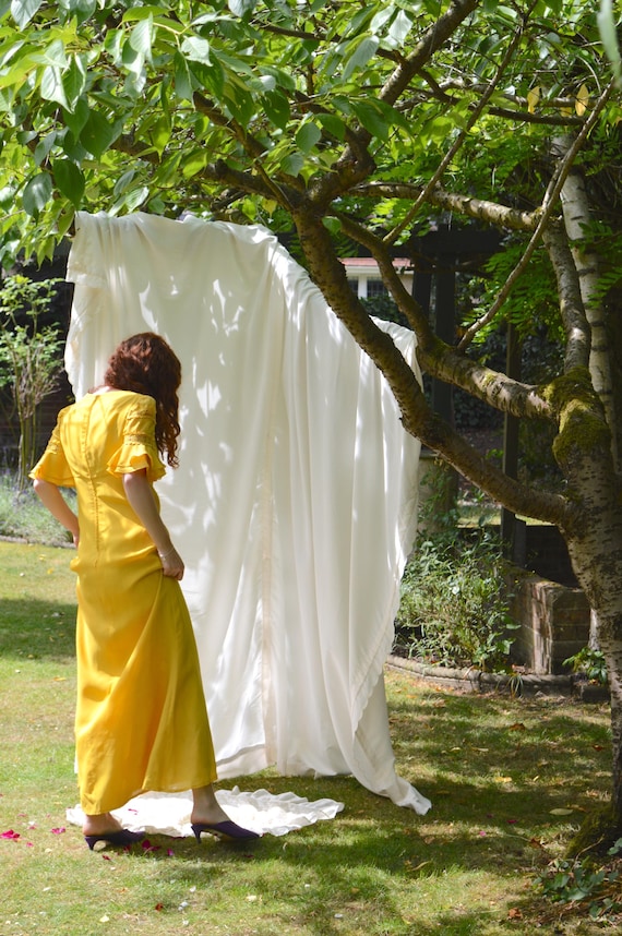 chinese dress ladies Elegant & Edgy: Yellow Strapless Mermaid Maxi Dress with Knit Texture –  Canary Houze